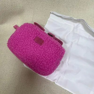 Pochette à main femme de couleur unie – image 3